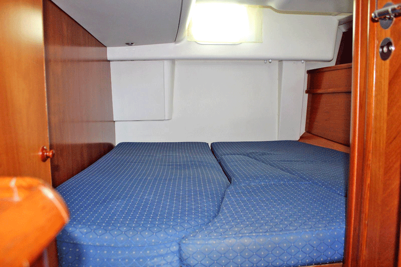 jeanneau-54-cabin2