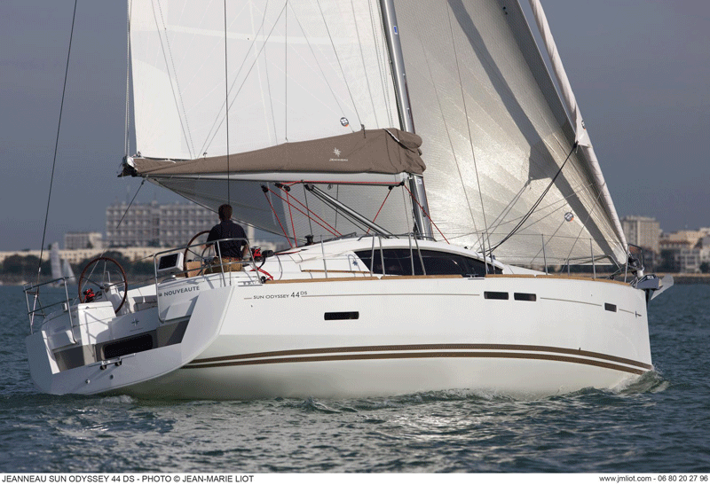 sun-odussey-44.0-sailing